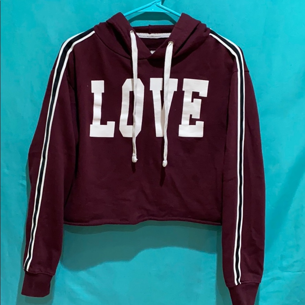 Cropped maroon hoodie